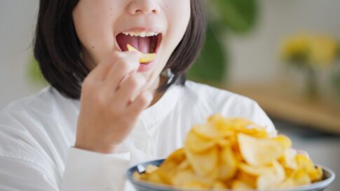 おやつを英語で表現する方法を解説