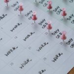 振替休日を英語でどう表現する？休日出勤や代休の表現を解説