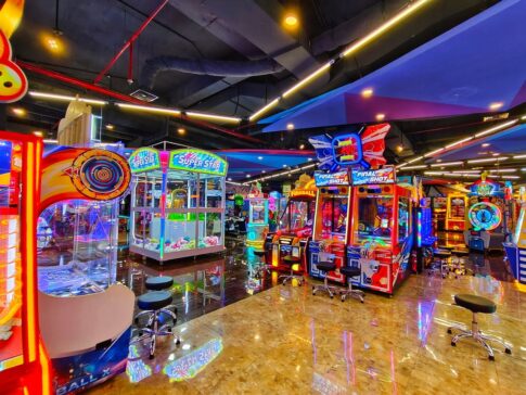 ゲームセンターを英語で表現する方法を解説