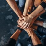 faithの意味は？他の単語との組み合わせ表現やスラングを解説