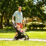 ベビーカーは和製英語？英語表現と使い方を解説