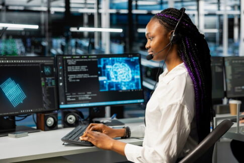 「対応する」を英語で表現するとcorrespond以外の表現も例文を用いて解説